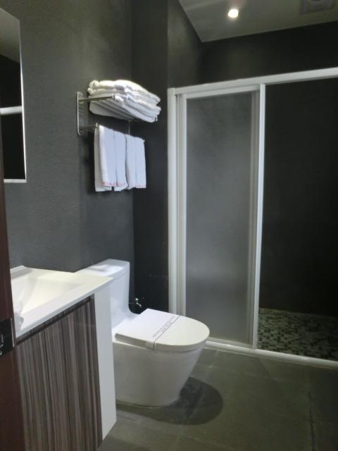 Happy Hostel Луканг Екстериор снимка